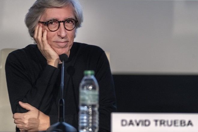 David Trueba presenta su nuevo filme 'Siempre es invierno' en la UCM