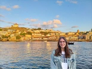 Silvia Quiñones Cañete se alza con el premio Ucopoética 2025 por su innovadora poesía