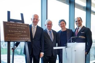 Inauguración oficial del edificio Life and Mind por Sir Paul Nurse