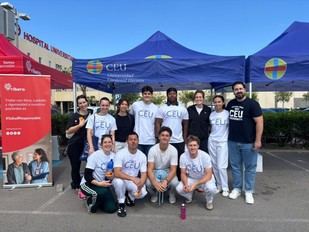 Formación sanitaria práctica en el CEU de Elche a través de iniciativas solidarias y deportivas
