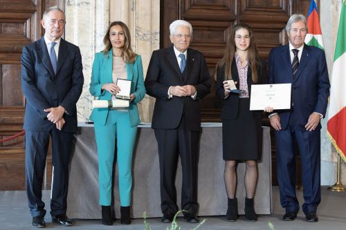 Premian a estudiante de la Universidad de Bolonia como Alfiere del Trabajo en el Quirinale