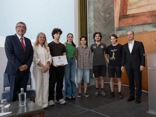 Encuentro sobre sostenibilidad en la Universidad de Lisboa FAQs: 1. ¿Cuáles fueron los temas principales discutidos en el evento "Sustentabilidade 360º"? 2. ¿Qué proyectos se presentaron en el concurso "Da Universidade para a Cidade" y quiénes fueron los ganadores? 3. ¿Cómo se promueve la participación estudiantil en iniciativas de sostenibilidad en la ULisboa?