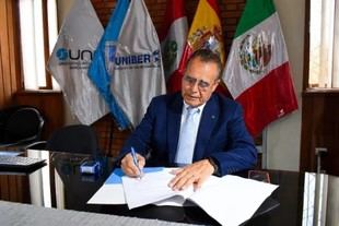 FUNIBER y el Colegio de Abogados de Tacna firman convenio para acceso a becas internacionales