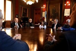 Tauber se reúne con la Federación de Instituciones Culturales y Deportivas