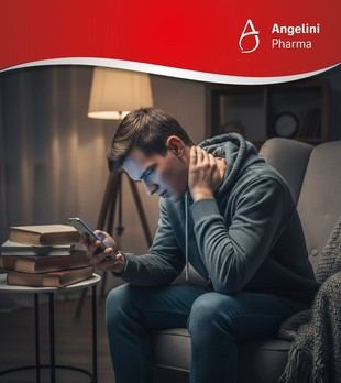 El síndrome de 'Tech Neck' afecta a casi el 90% de los jóvenes en la era digital