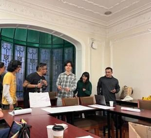 Taller propone crear oráculos para imaginar el futuro de la tecnología