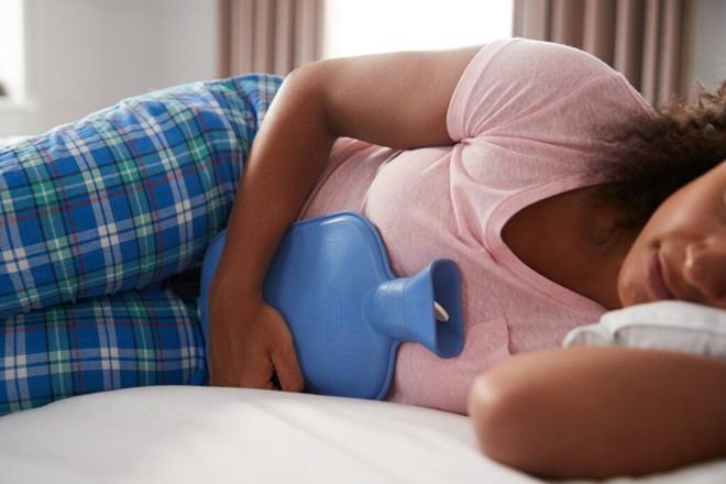 El dolor menstrual en adolescentes aumenta el riesgo de dolor crónico en la adultez