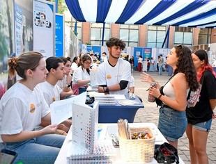 Feria de Orientación UC 2026 ofrecerá apoyo a futuros postulantes