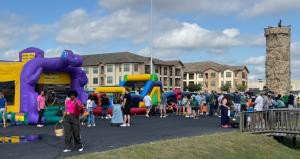 Dino Jump USA será el proveedor oficial de la zona de diversión infantil en el Festival Alemán de Tomball hasta 2027