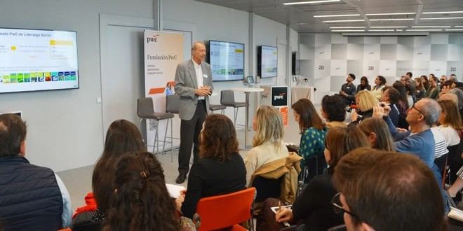 La mayoría de los jóvenes españoles desea participar en causas sociales, pero exigen más confianza y participación en las ONG