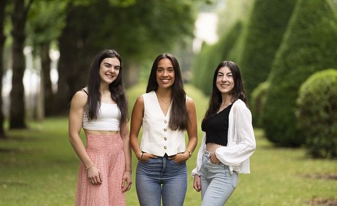 Estudiantes de la UPNA crean un sistema para eliminar microplásticos del agua en casa