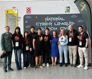 Éxito del IES Enrique Nieto en la VII Ciberliga Nacional y reconocimiento al talento joven de Melilla
