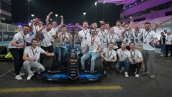 TUM gana nuevamente en la Abu Dhabi Autonomous Racing League