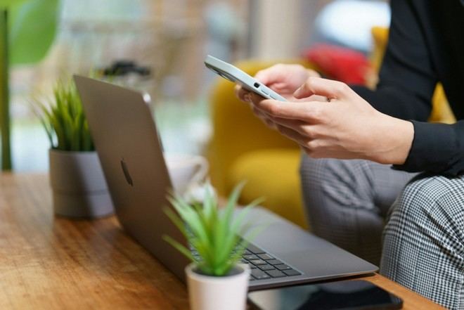 Estudio revela que las aplicaciones móviles retienen datos personales por tiempo indefinido