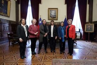 U. de Chile otorga Medalla Rector a Cecilia Hidalgo y homenajea a Gonzalo Díaz