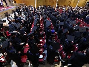 UC celebra la graduación de 267 nuevos doctores, un récord nacional