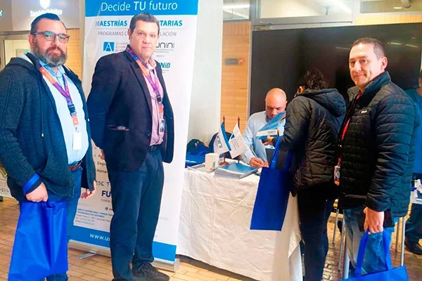 FUNIBER Colombia participa en la Feria de Servicios de UCompensar para promover la educación internacional