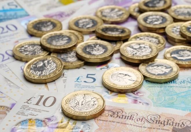 El Reino Unido debe adoptar stablecoins para no perder su liderazgo financiero, advierte un nuevo informe