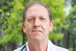 Catedrático de la UdL seleccionado por el Gobierno chino para impulsar la investigación biomédica