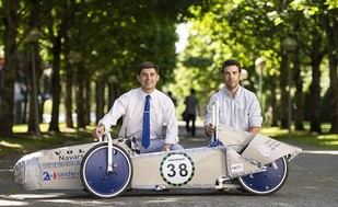 Estudiante de la UPNA crea un coche eléctrico para competiciones de resistencia