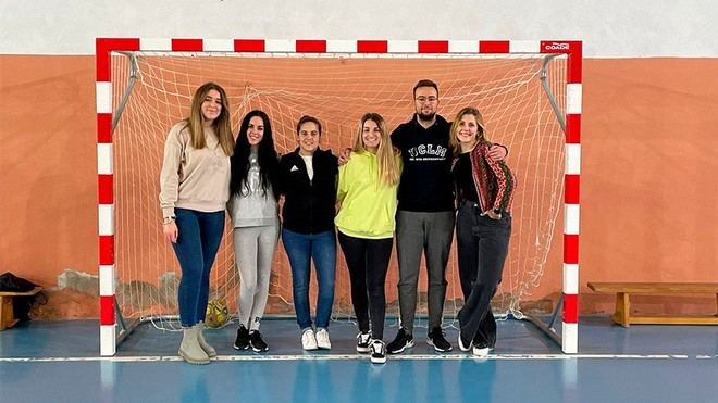 Estudio de la UCLM revela que caminar más de 12,000 pasos diarios reduce la grasa corporal en escolares