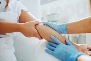 Biomarcadores en sangre podrían medir la eficacia de terapias psicológicas para la depresión