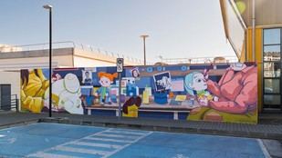 Mural rinde homenaje a artistas falleras en la UPV