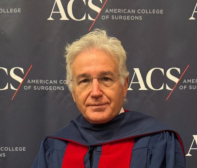 Profesor de la Universidad de Sevilla se une al American College of Surgeons