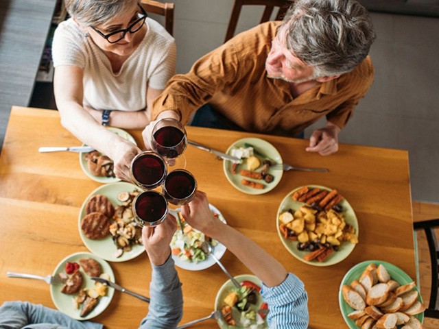 Una nueva app ayuda a mayores de 50 a combatir la soledad