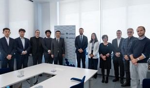 Delegación china visita la Universidad Loyola en Sevilla para colaborar en tecnología y energía
