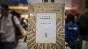 UNAL lanza libro que invita a repensar las matemáticas más allá de fórmulas