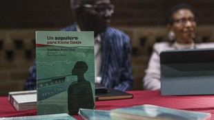 Novela revela tragedia olvidada del naufragio en Senegal en 2002