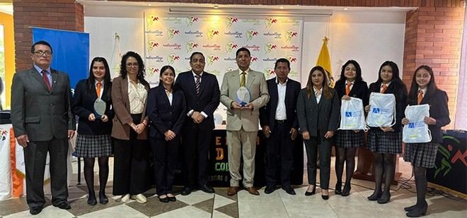 UNEATLANTICO premia a los ganadores de la VI Liga de Debate Preuniversitario Panamericana