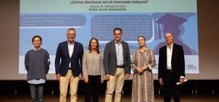 UNEATLANTICO organiza charla con Julio Arce Hamelink sobre inserción laboral