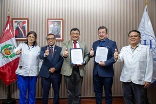 Universidad Cayetano y Hospital Nacional refuerzan su colaboración en investigación médica