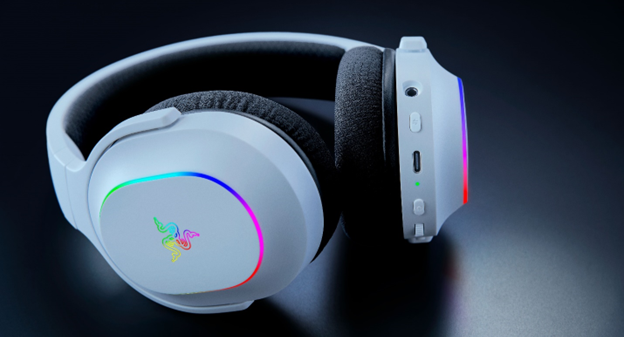 Razer lanza los auriculares Barracuda X Chroma: inmersión y personalización para gamers