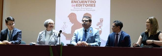 Universidad Veracruzana celebra 50 años de revista en psicología