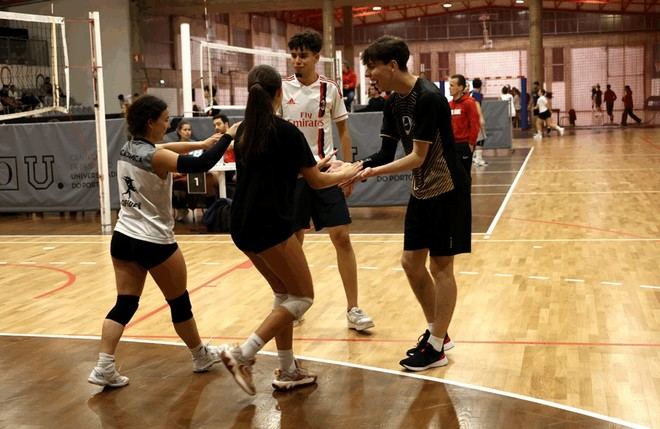 Torneo 4x4 de Voleibol en la U.Porto el 10 de diciembre