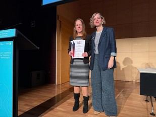 La UNED recibe el Sello de Calidad en Edición Académica por sus monografías destacadas