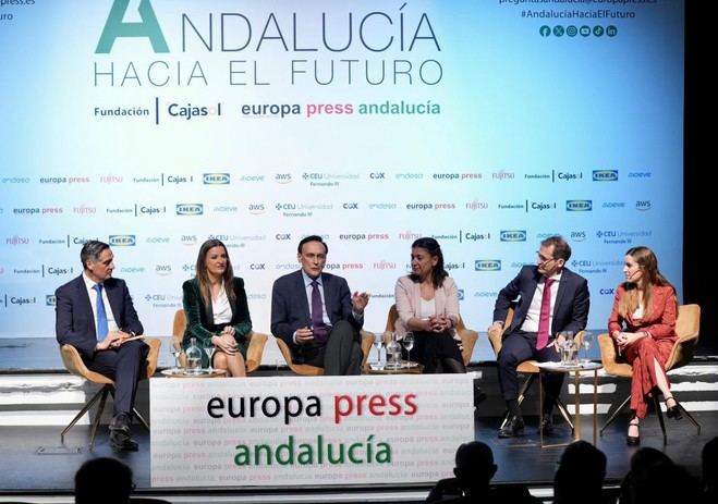 Villamandos destaca la importancia de clústeres y centros tecnológicos en la innovación andaluza