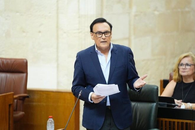 Villamandos defiende la independencia de ACCUA y su impacto en títulos universitarios
