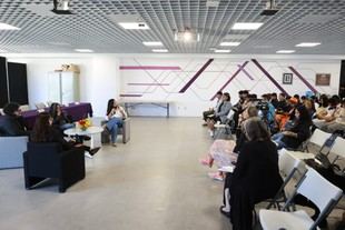 Universidades enfrentan desafíos por violencia digital y odio en redes