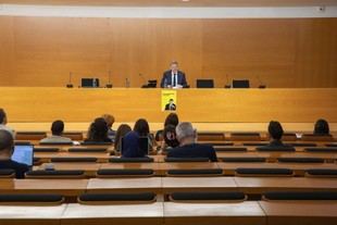 Ximo Puig analiza el multilateralisme en la Universitat Jaume I