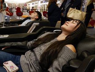 Nuevos espacios de bienestar en Bibliotecas UC promueven la desconexión