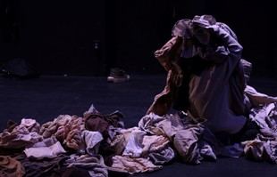 Zuadd Atala transforma la coreografía con tela y figura humana