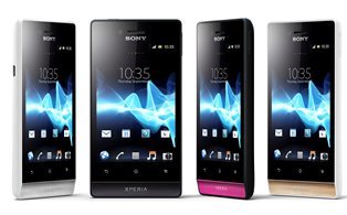 Sony Mobile lanza dos nuevos smartphones, Xperia miro y Xperia tipo